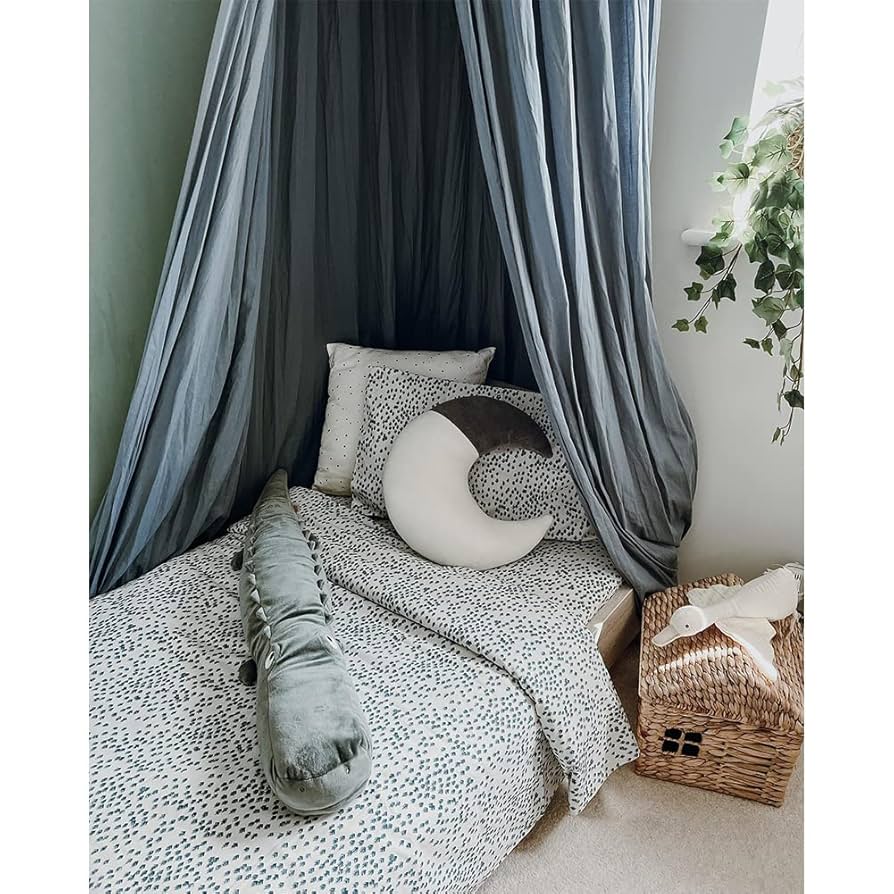 Amazon.com: IBIZA VIBE MAMERIA Kids Bed Canopy with Frills